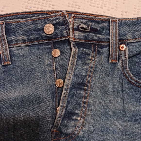 Levi's Wedgie Straight Jean NWT - Picture 4 of 8